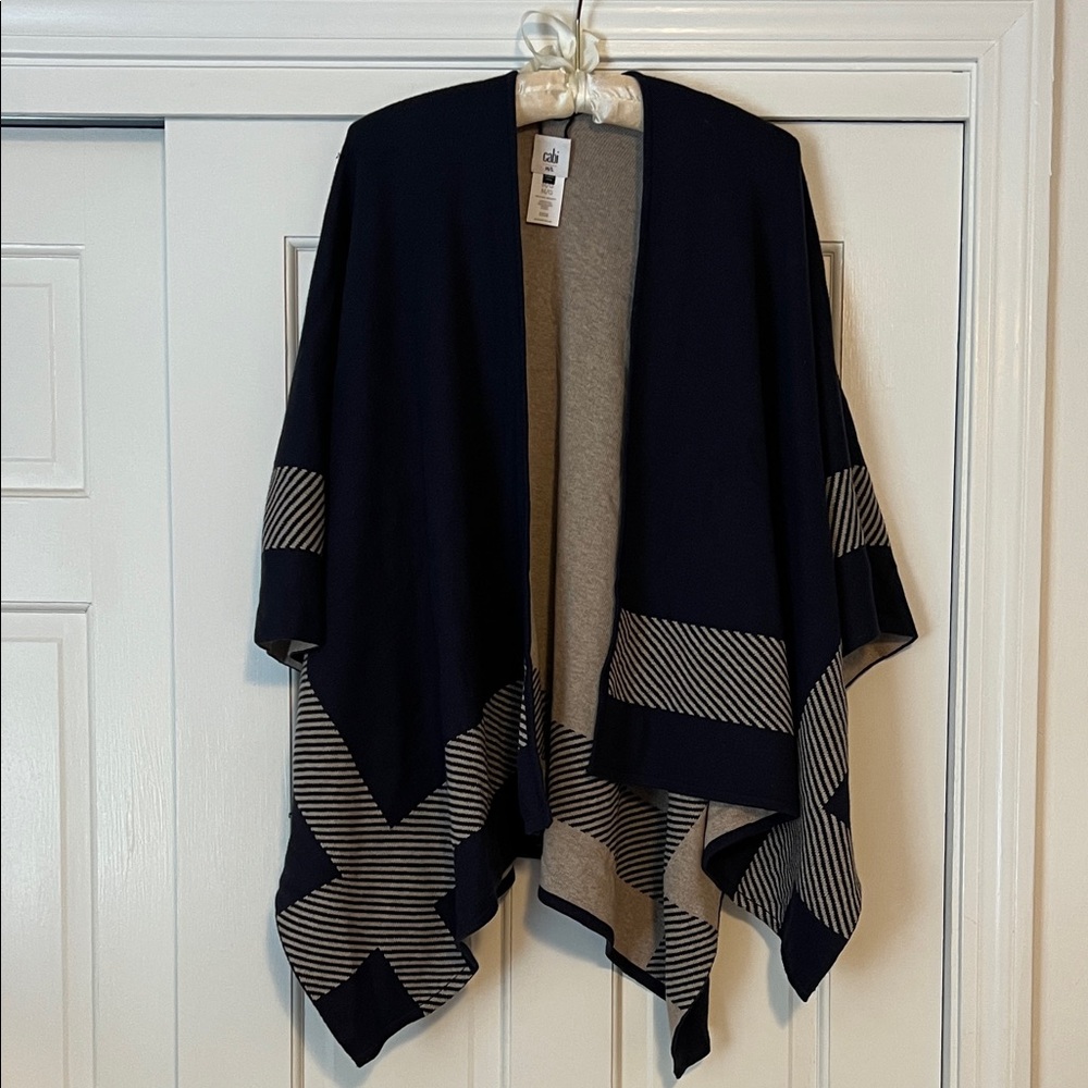 CAbi Navy and Gray Geometric Wrap